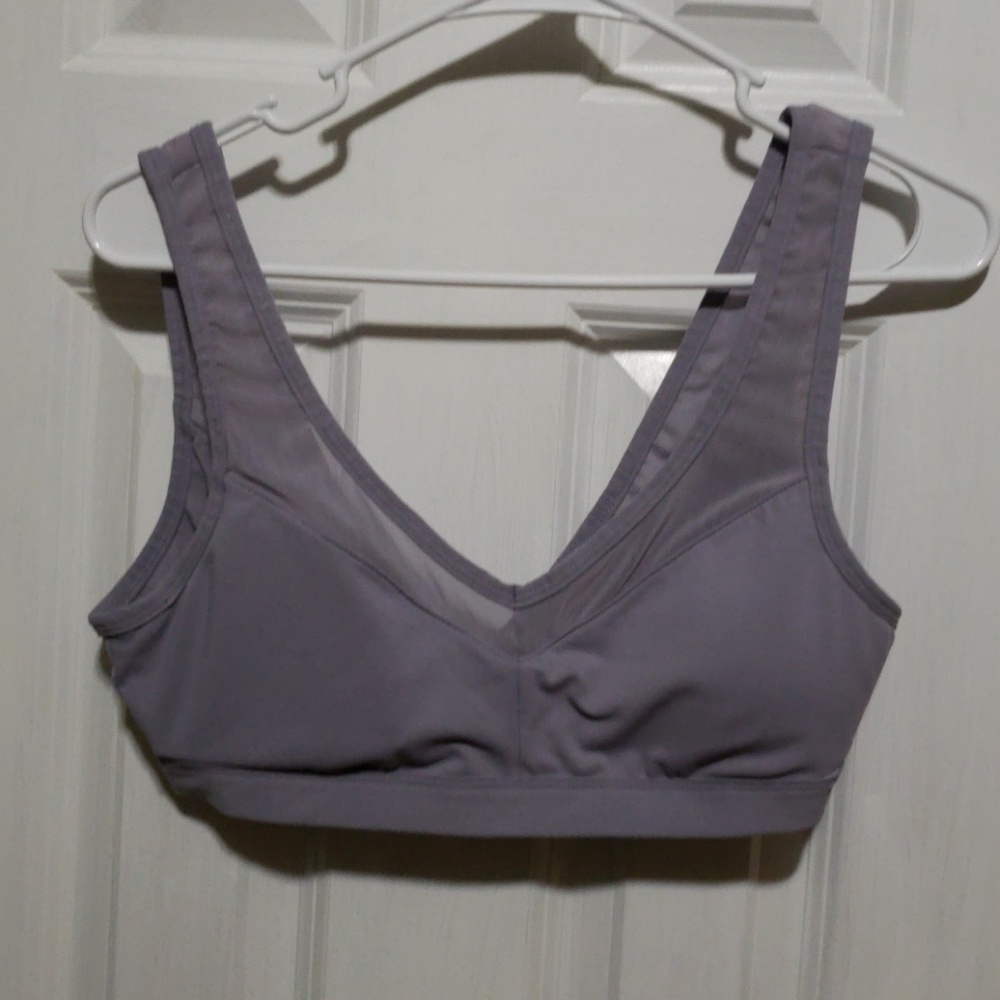 Fabletics sports bra